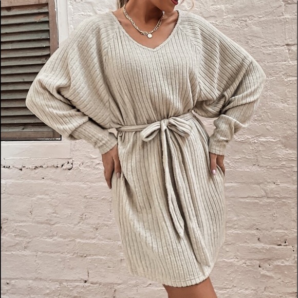 Comfy Relaxed Fit Long Sleeve Belted Tee Dress - Picture 13 of 13